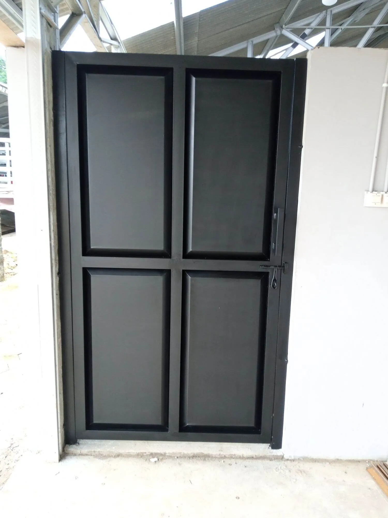 Pintu Besi Plat